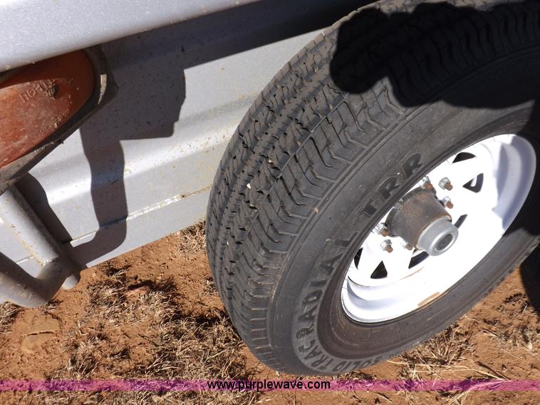 image for item F6352 2011 Norte 24' gooseneck livestock trailer