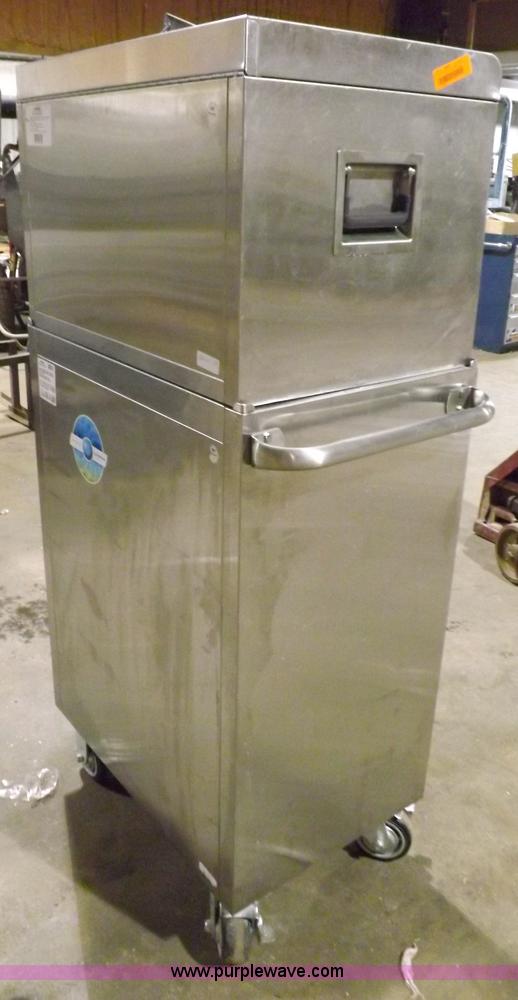 image for item F6365 Master Craft toolbox