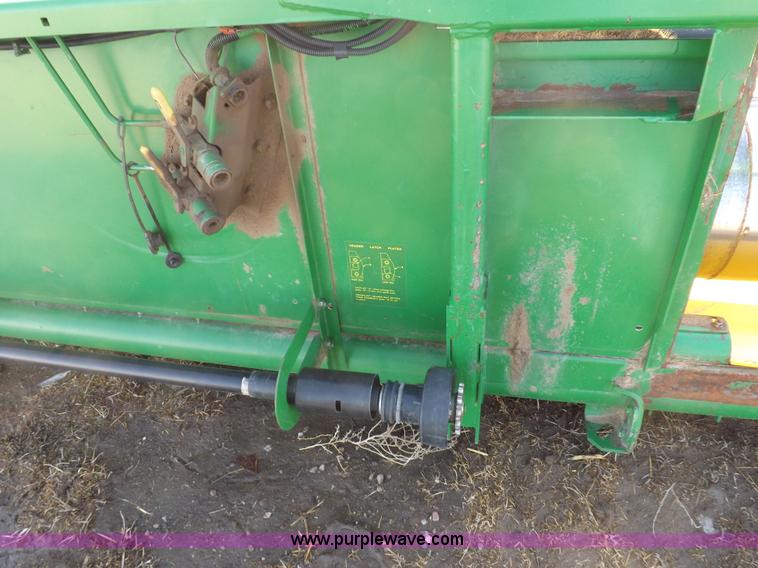 image for item F6366 John Deere 930 rigid header