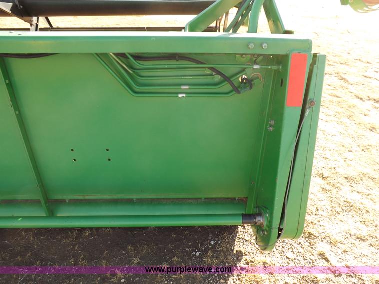 image for item F6366 John Deere 930 rigid header