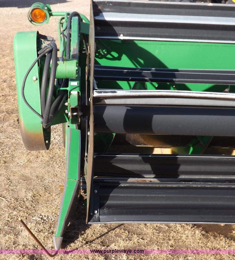 image for item F6366 John Deere 930 rigid header