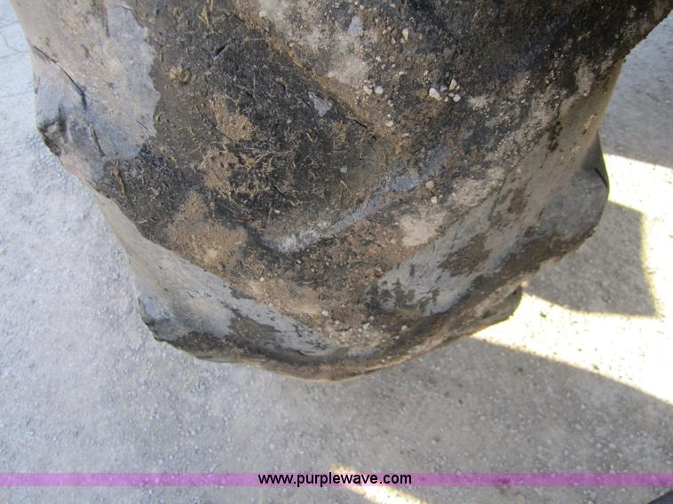 image for item F6569 1999 New Holland TL90 MFWD tractor