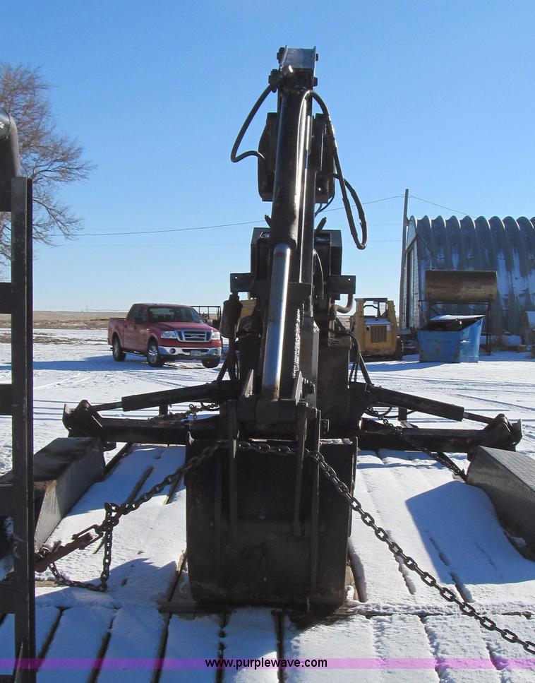 image for item G5587 John Deere backhoe