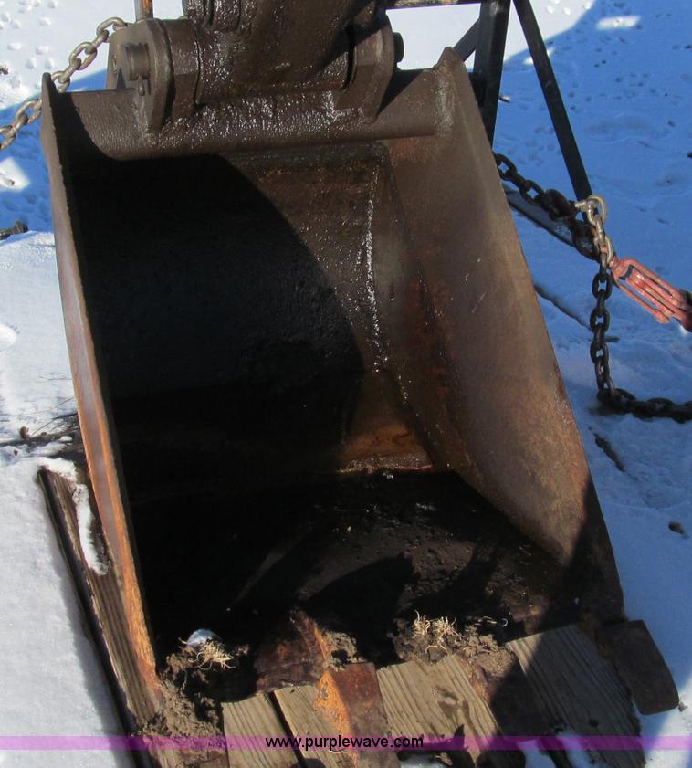 image for item G5587 John Deere backhoe