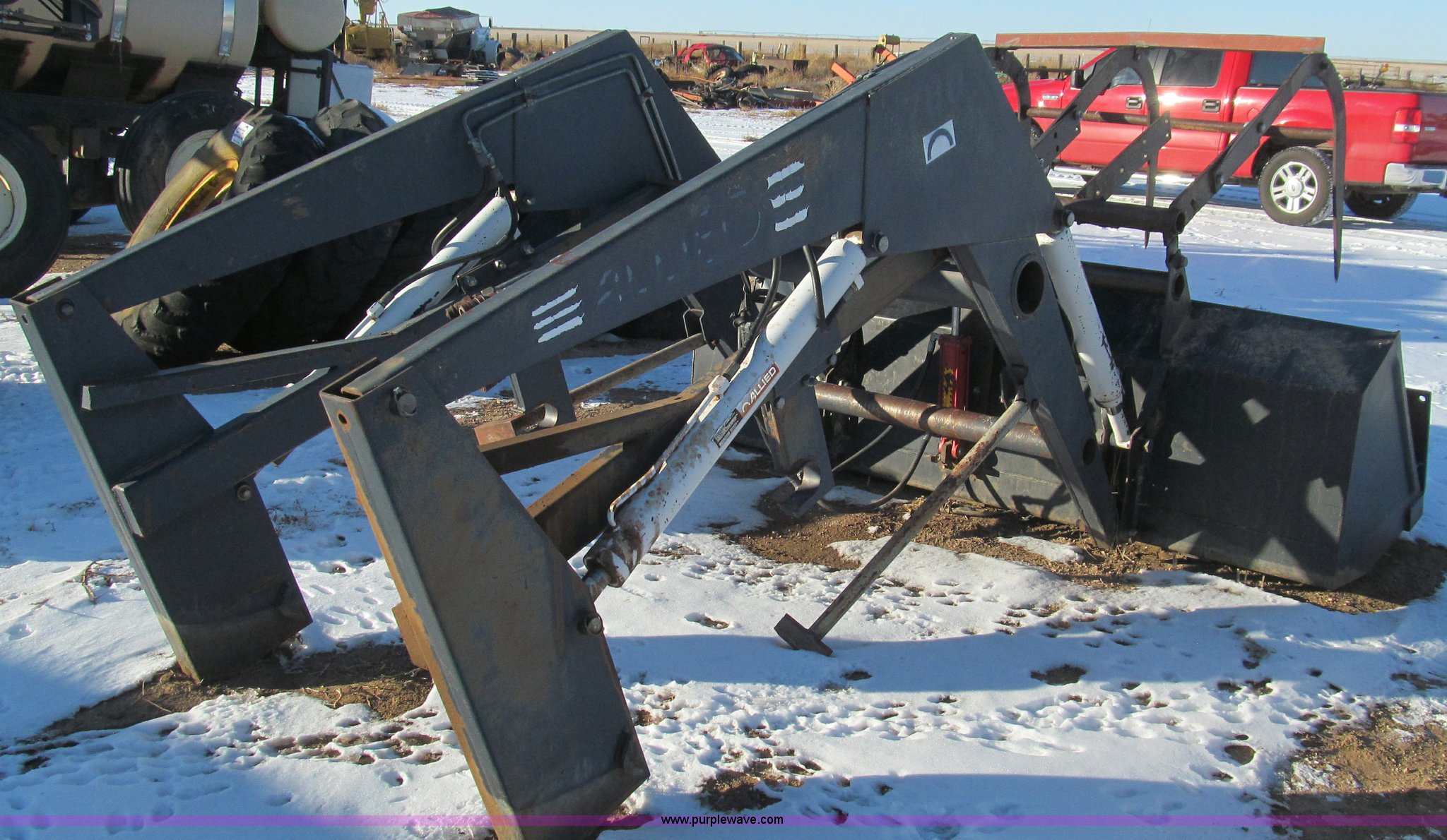 Allied front end loader in Dalhart, TX Item C3600 sold Purple Wave
