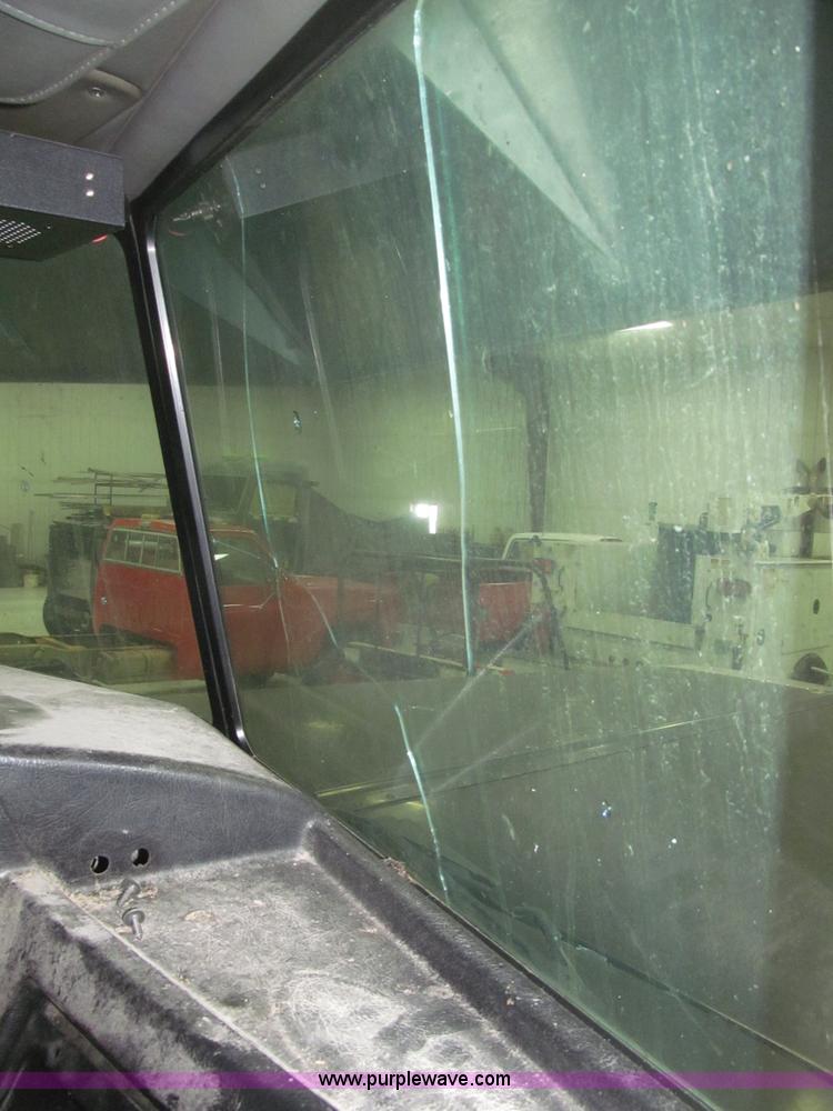 image for item B5305 1997 Peterbilt 379 semi truck