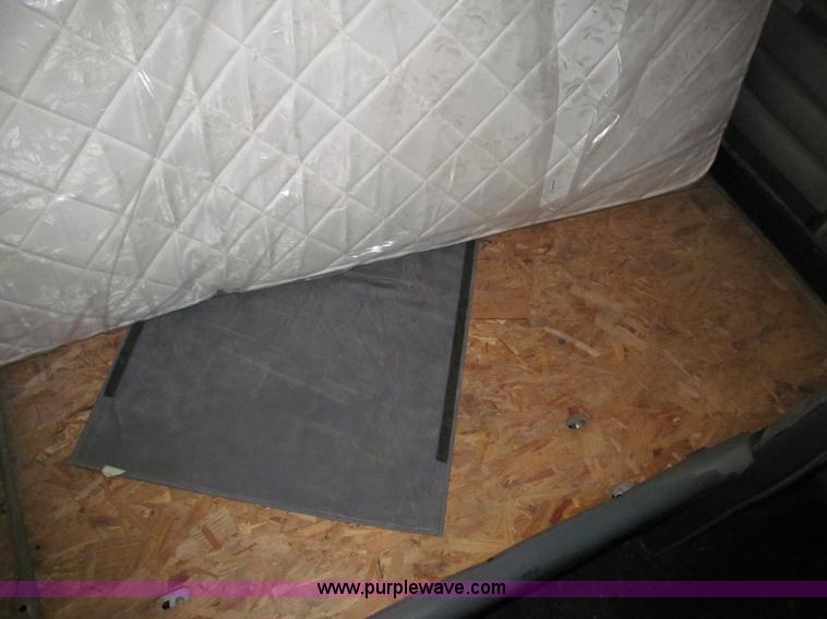 image for item B5305 1997 Peterbilt 379 semi truck