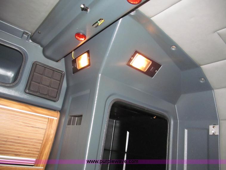 image for item B5305 1997 Peterbilt 379 semi truck