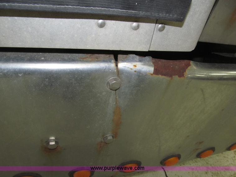 image for item B5305 1997 Peterbilt 379 semi truck