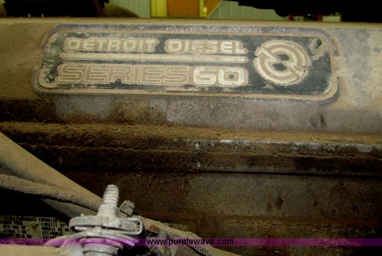 image for item B5305 1997 Peterbilt 379 semi truck