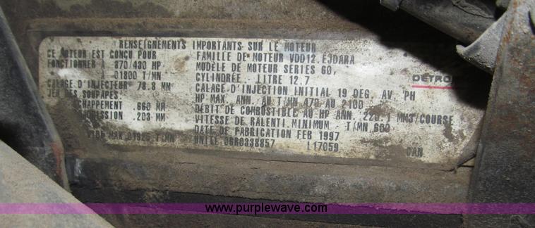 image for item B5305 1997 Peterbilt 379 semi truck