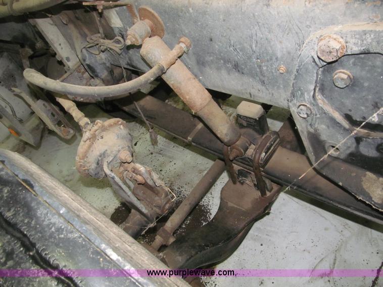 image for item B5305 1997 Peterbilt 379 semi truck