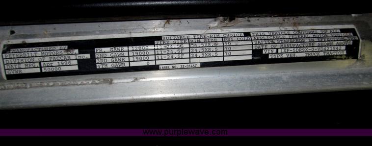 image for item B5305 1997 Peterbilt 379 semi truck