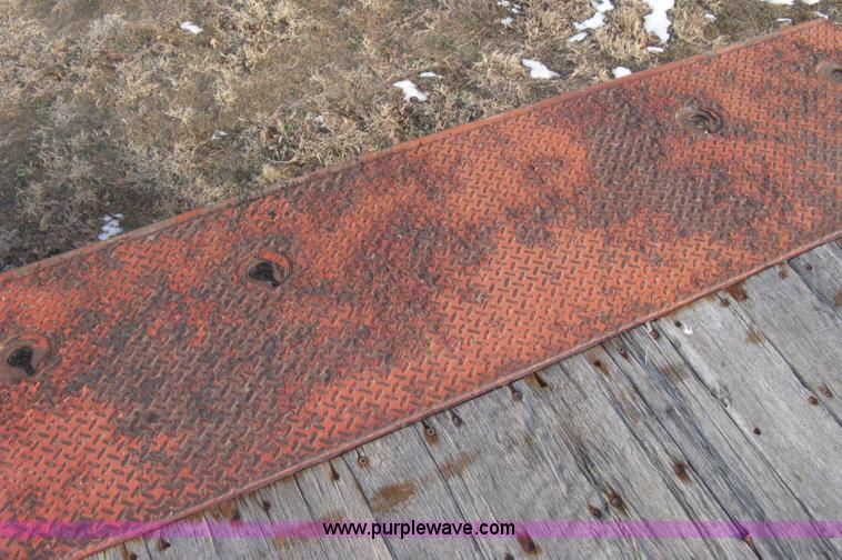 image for item B8444 1996 Landoll Haul 0LL tilt deck equipment trailer