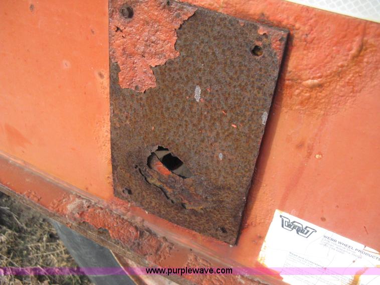 image for item B8444 1996 Landoll Haul 0LL tilt deck equipment trailer