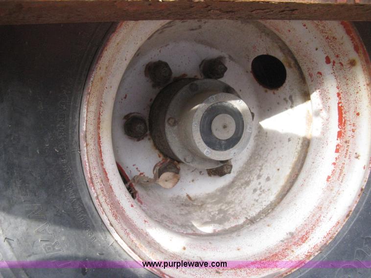 image for item B8444 1996 Landoll Haul 0LL tilt deck equipment trailer