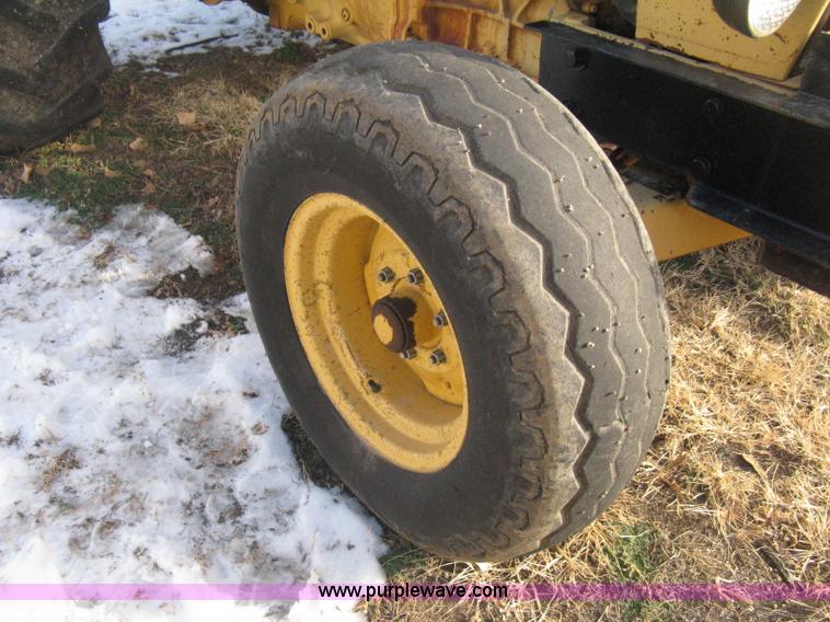 image for item B8445 Ford 340B industrial tractor