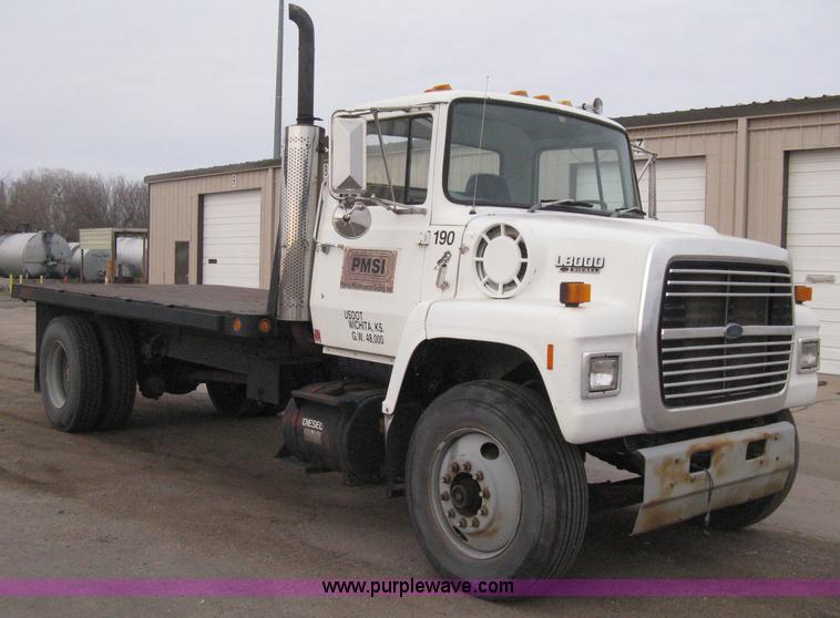 image for item B8449 1988 Ford L8000 flatbed truck