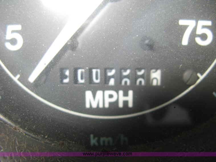 image for item B8449 1988 Ford L8000 flatbed truck