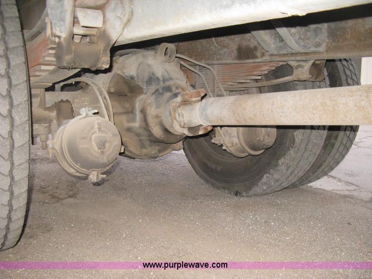 image for item B8449 1988 Ford L8000 flatbed truck