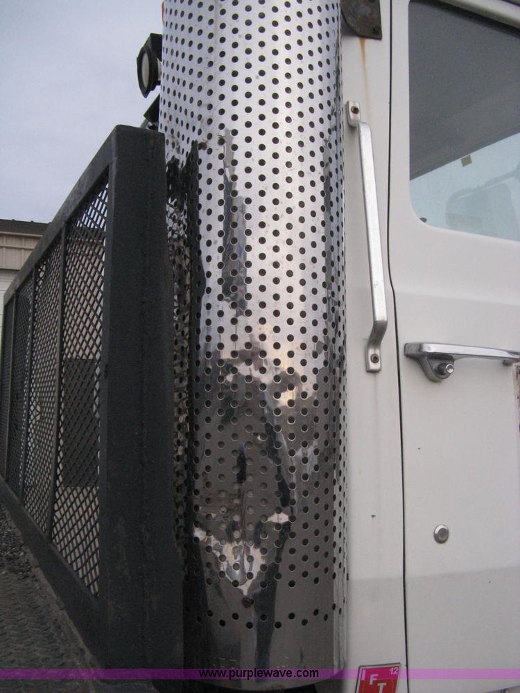 image for item B8449 1988 Ford L8000 flatbed truck