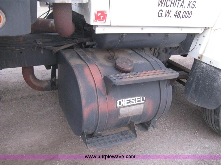 image for item B8449 1988 Ford L8000 flatbed truck