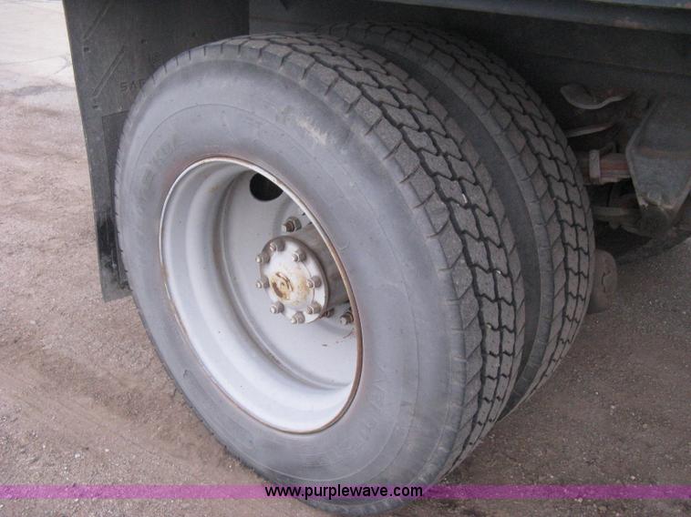 image for item B8449 1988 Ford L8000 flatbed truck