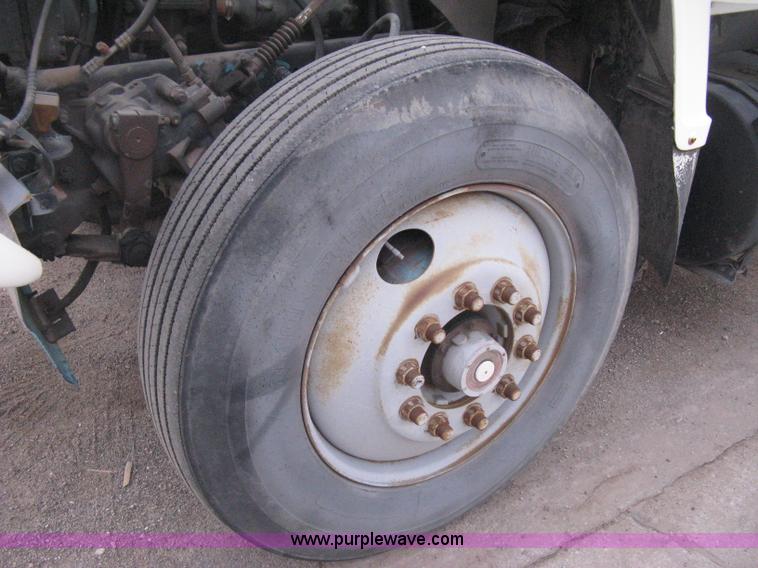 image for item B8449 1988 Ford L8000 flatbed truck