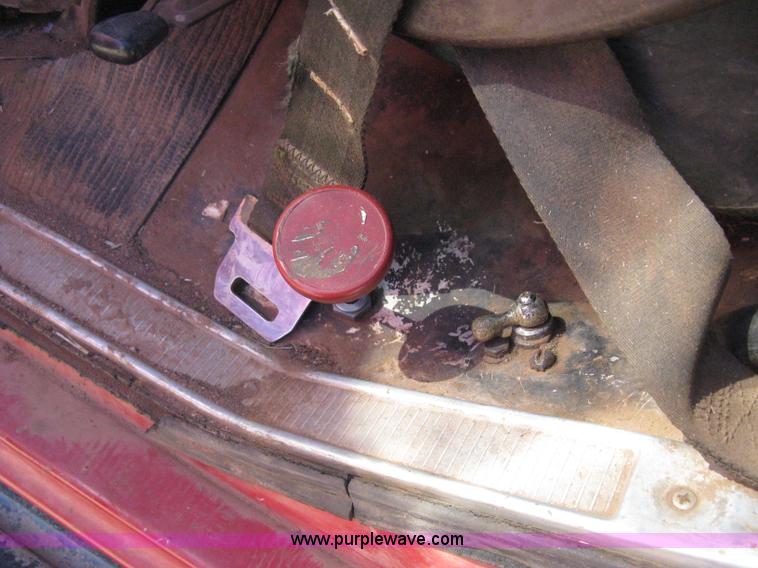 image for item B8450 1971 Ford F700 water truck