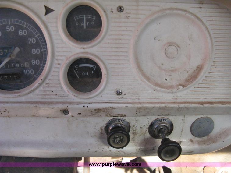 image for item B8450 1971 Ford F700 water truck