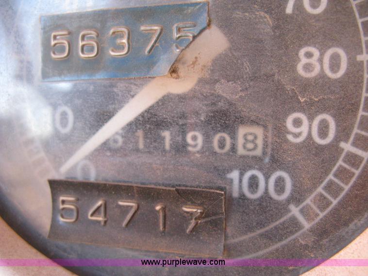 image for item B8450 1971 Ford F700 water truck