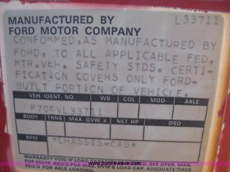 image for item B8450 1971 Ford F700 water truck