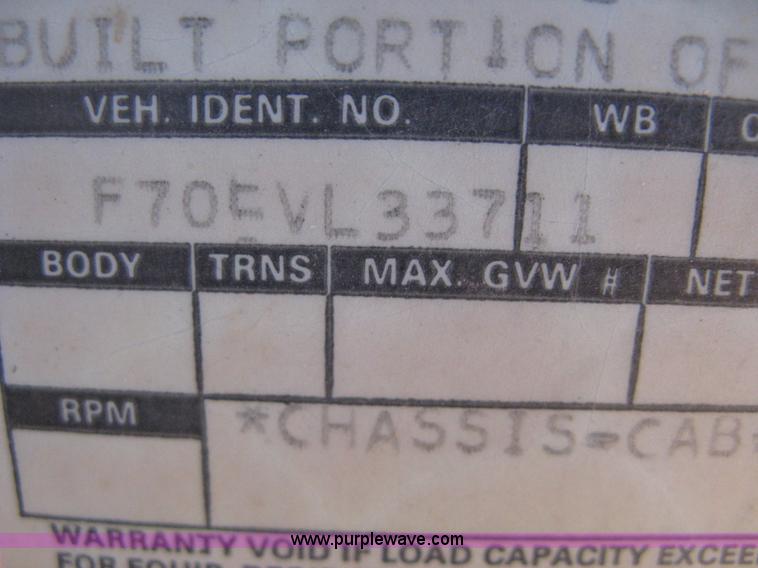 image for item B8450 1971 Ford F700 water truck