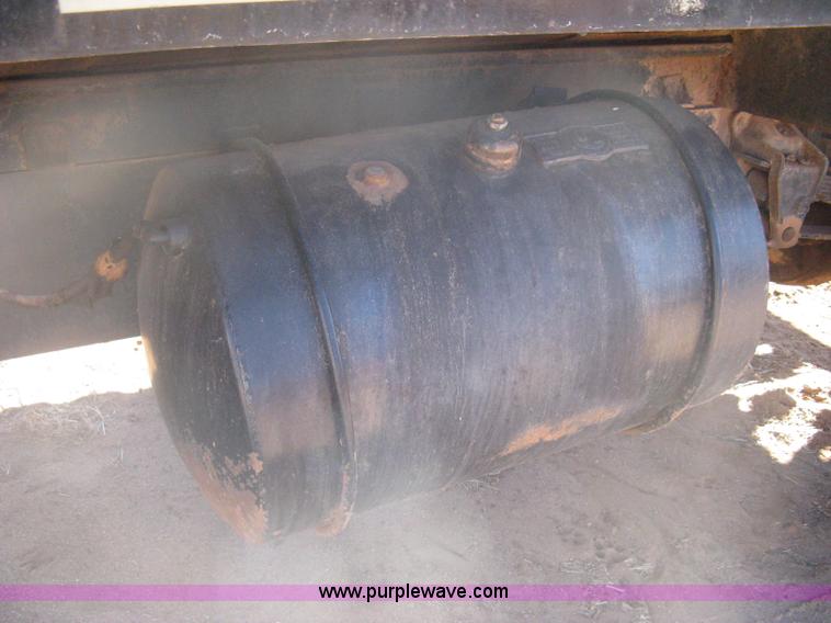 image for item B8450 1971 Ford F700 water truck