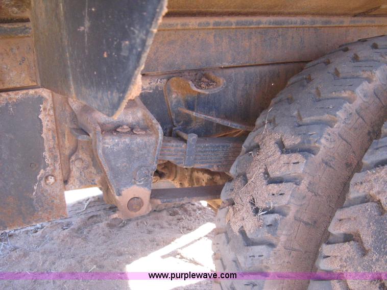 image for item B8450 1971 Ford F700 water truck