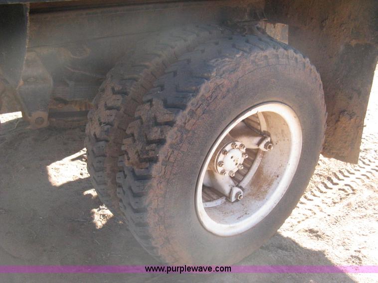 image for item B8450 1971 Ford F700 water truck