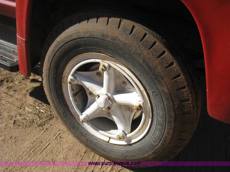 image for item B8450 1971 Ford F700 water truck