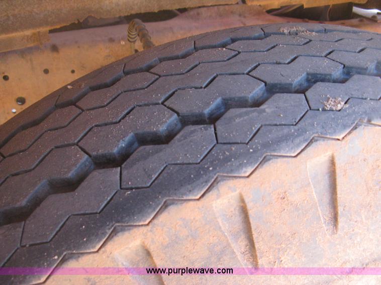 image for item B8450 1971 Ford F700 water truck