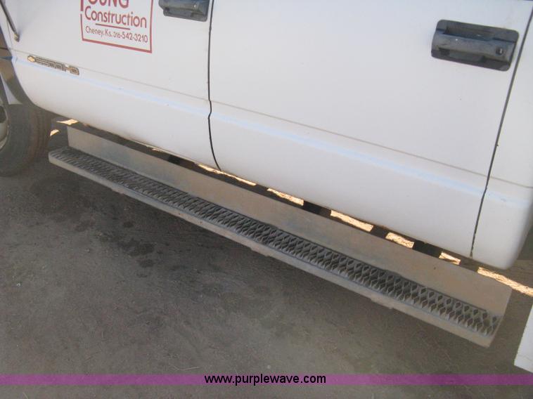 image for item B8452 1994 Chevrolet 3500 Crew Cab utility truck