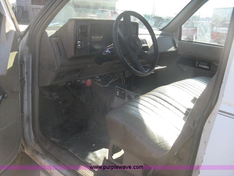 image for item B8452 1994 Chevrolet 3500 Crew Cab utility truck