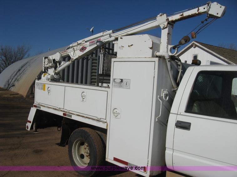 image for item B8452 1994 Chevrolet 3500 Crew Cab utility truck