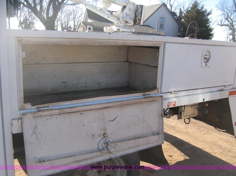 image for item B8452 1994 Chevrolet 3500 Crew Cab utility truck