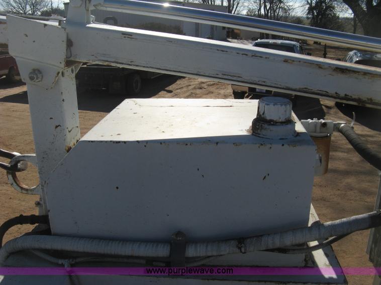 image for item B8452 1994 Chevrolet 3500 Crew Cab utility truck