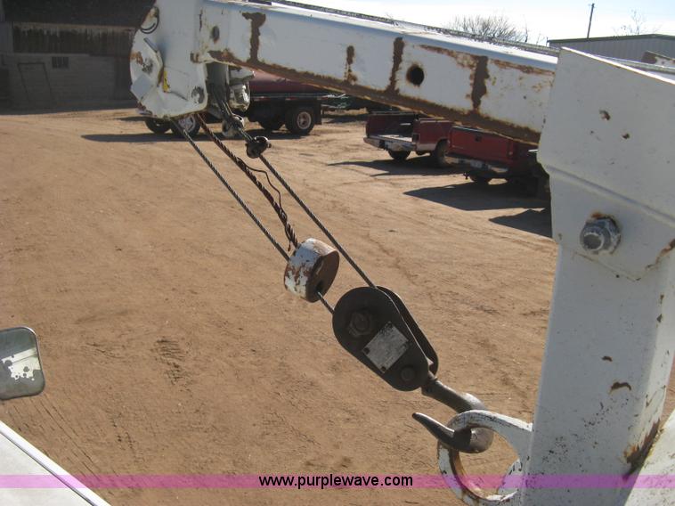 image for item B8452 1994 Chevrolet 3500 Crew Cab utility truck