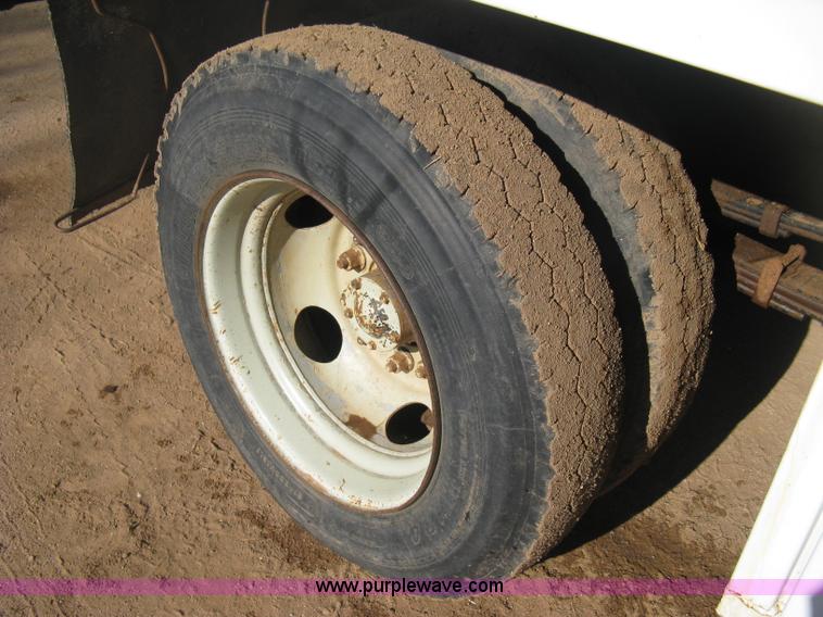 image for item B8452 1994 Chevrolet 3500 Crew Cab utility truck