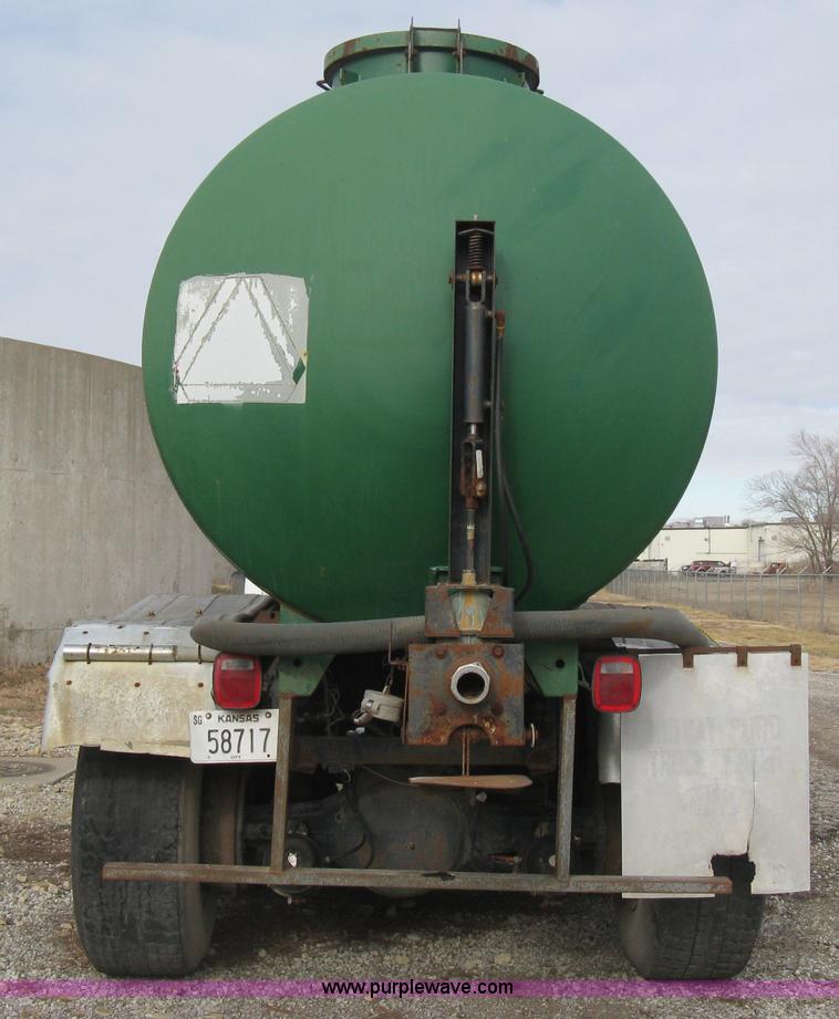 image for item B8458 1986 Ford 8000 sludge tanker truck