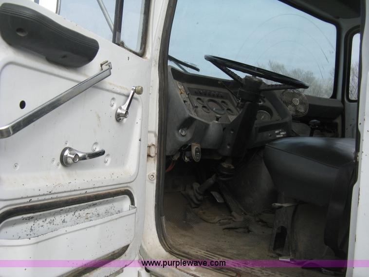 image for item B8458 1986 Ford 8000 sludge tanker truck