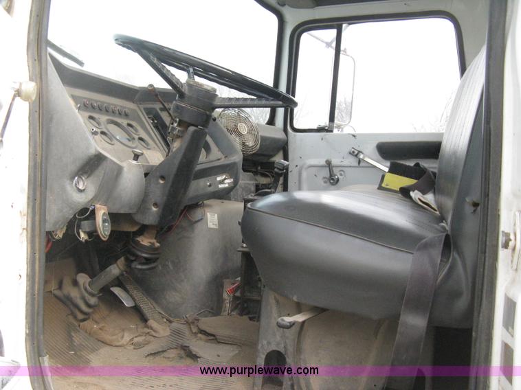 image for item B8458 1986 Ford 8000 sludge tanker truck