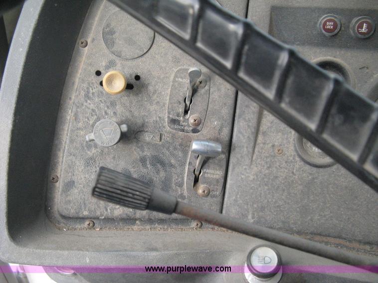 image for item B8458 1986 Ford 8000 sludge tanker truck