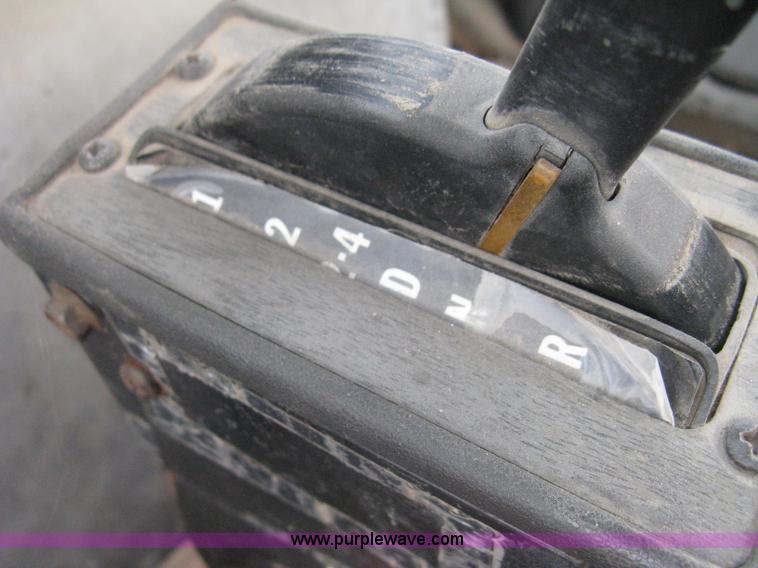 image for item B8458 1986 Ford 8000 sludge tanker truck